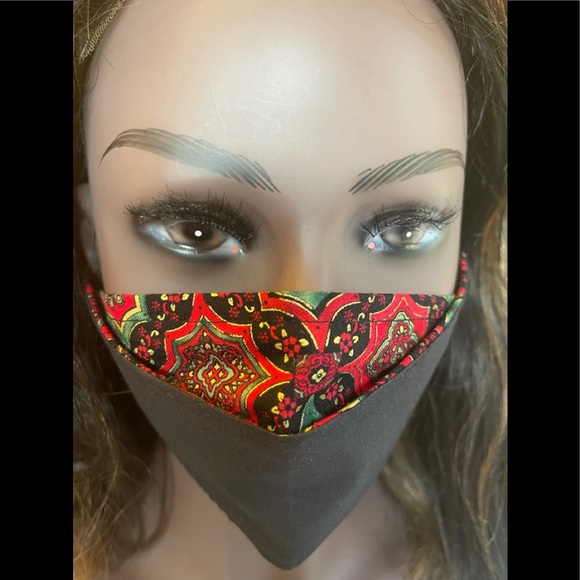 NWT HANDMADE 3-D FACE MASK - Picture 1 of 1